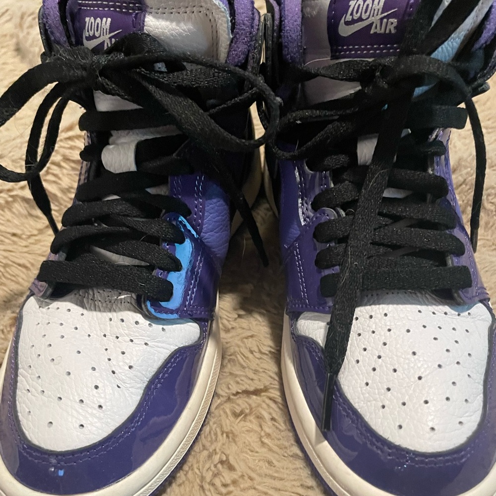 Nike Zoom Air Purple and White Sneakers